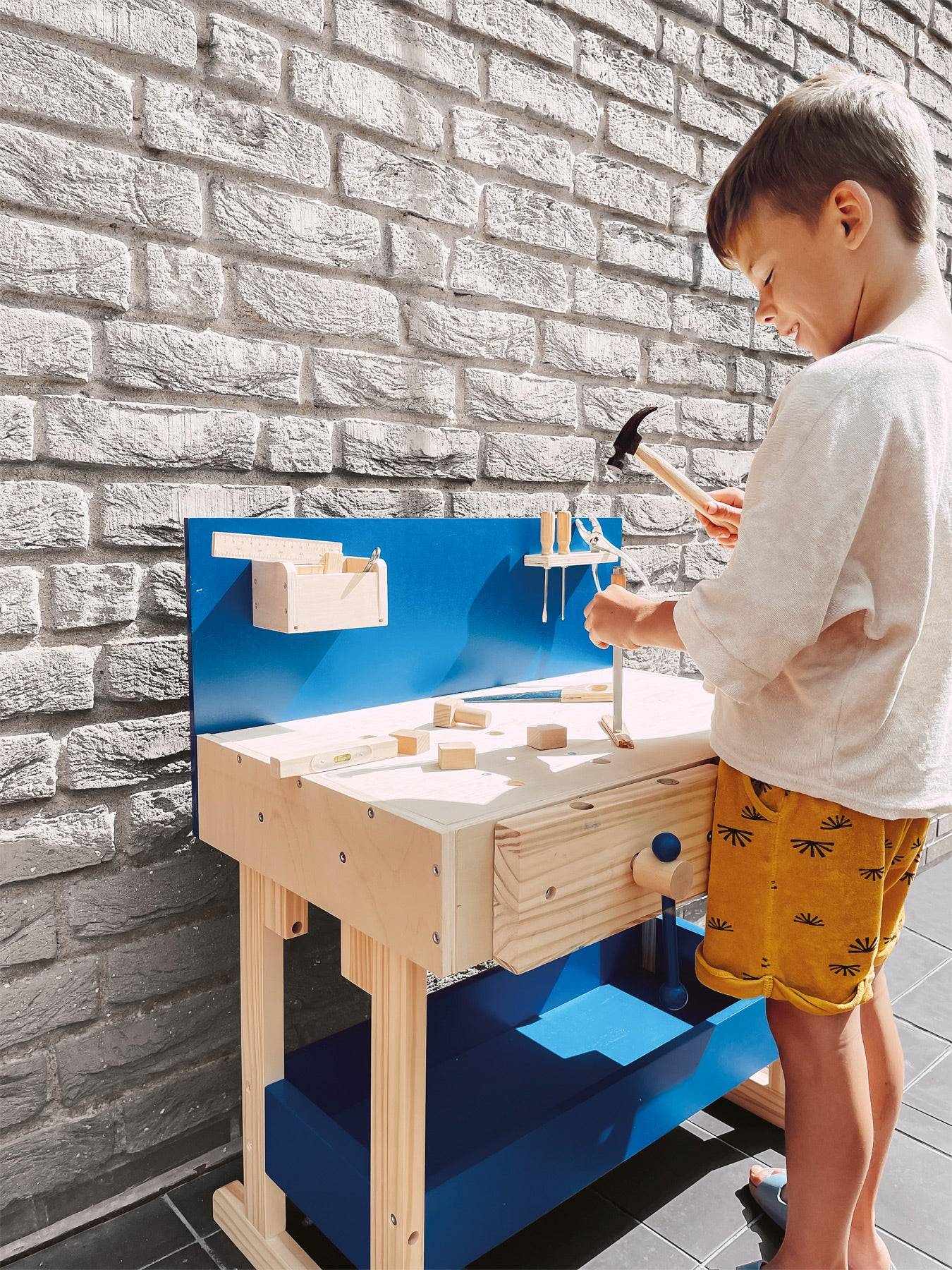Kinderwerkbank Blau mit Zubehör