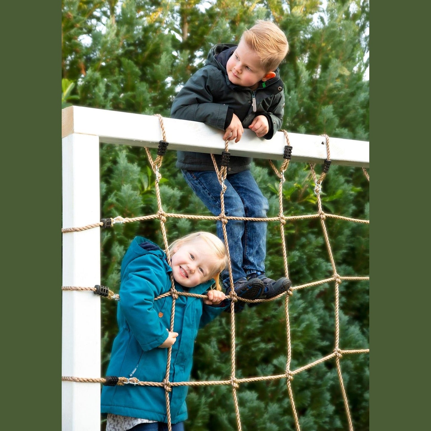 Kletternetz mit Achterhaken