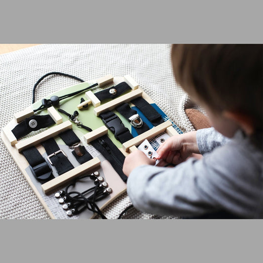 Motorikbrett Verschlüsse und Befestigung