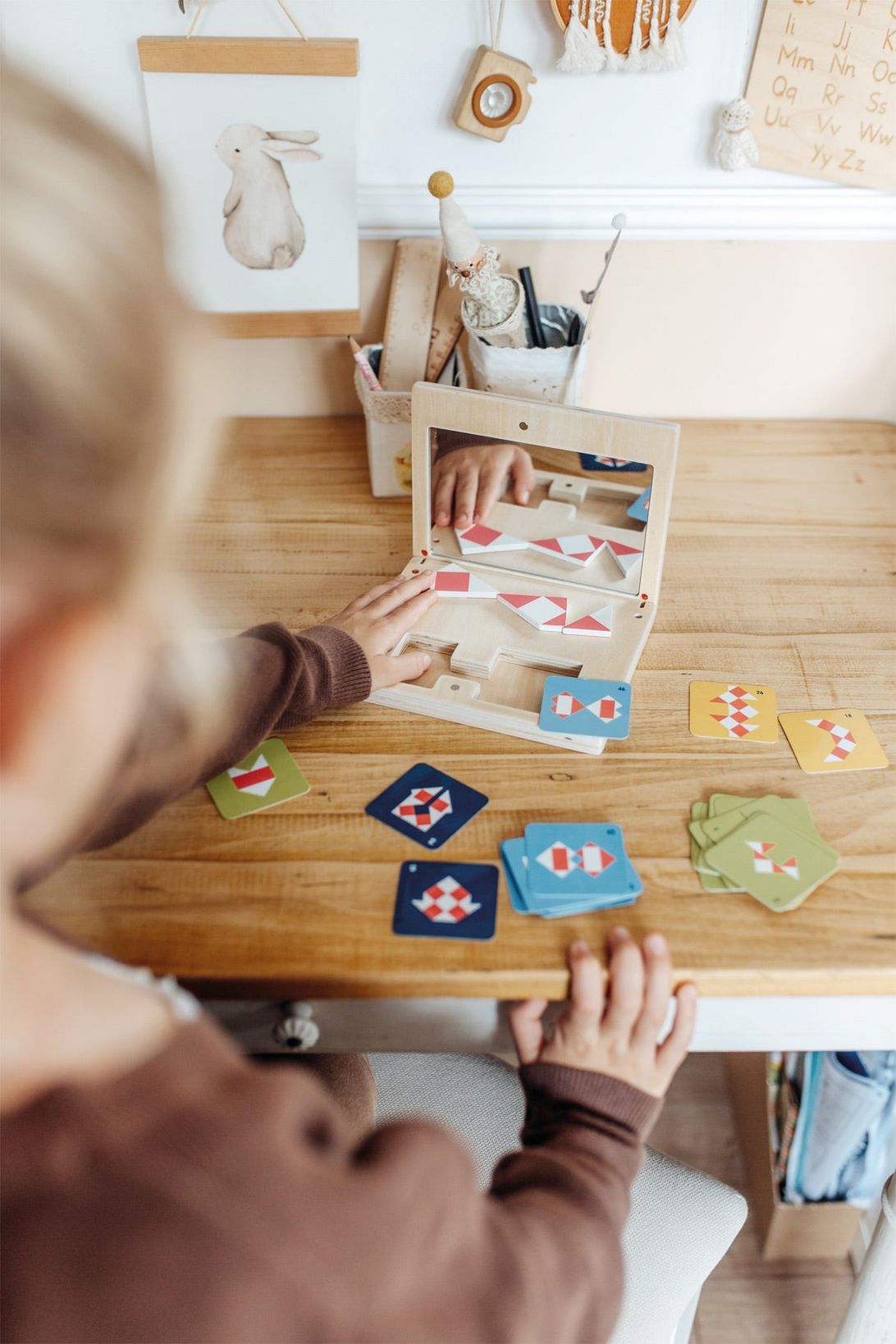 Symmetriespiel mit Spiegel „Educate“