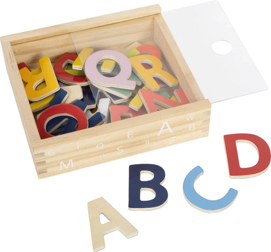 Bunte Magnetbuchstaben „Educate“