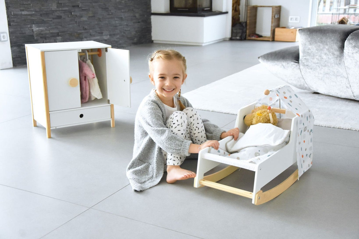 Puppenschrank „Little Button“