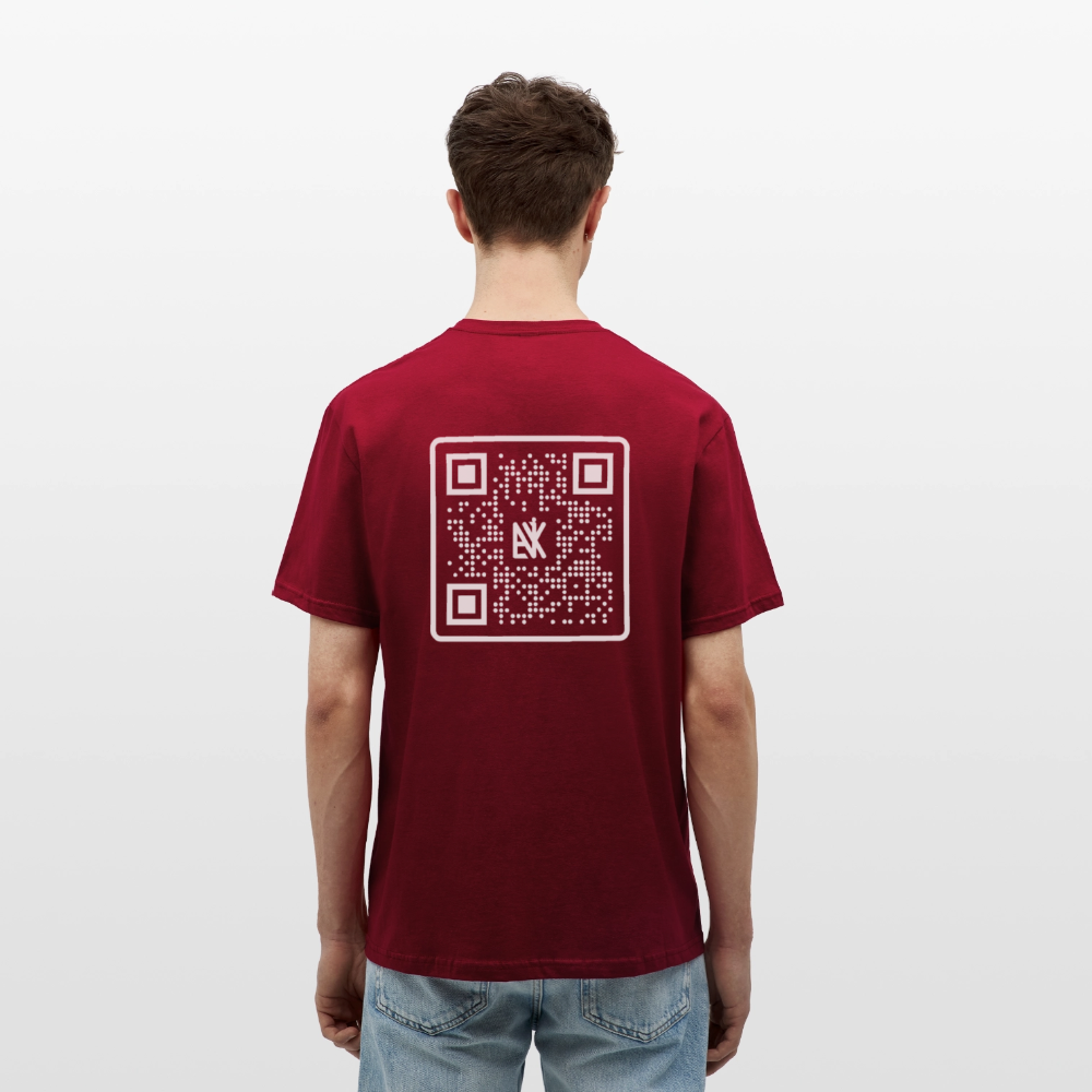 Männer T-Shirt - QR Code (Schwarz) - Ziegelrot
