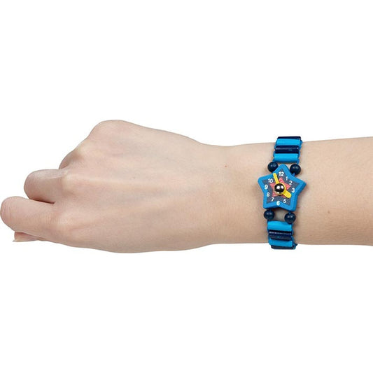 Holzuhr mit elastischem Armband und beweglichen Zeigern