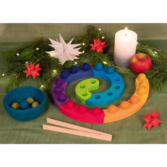 Farbsortierspiel und Adventsspirale